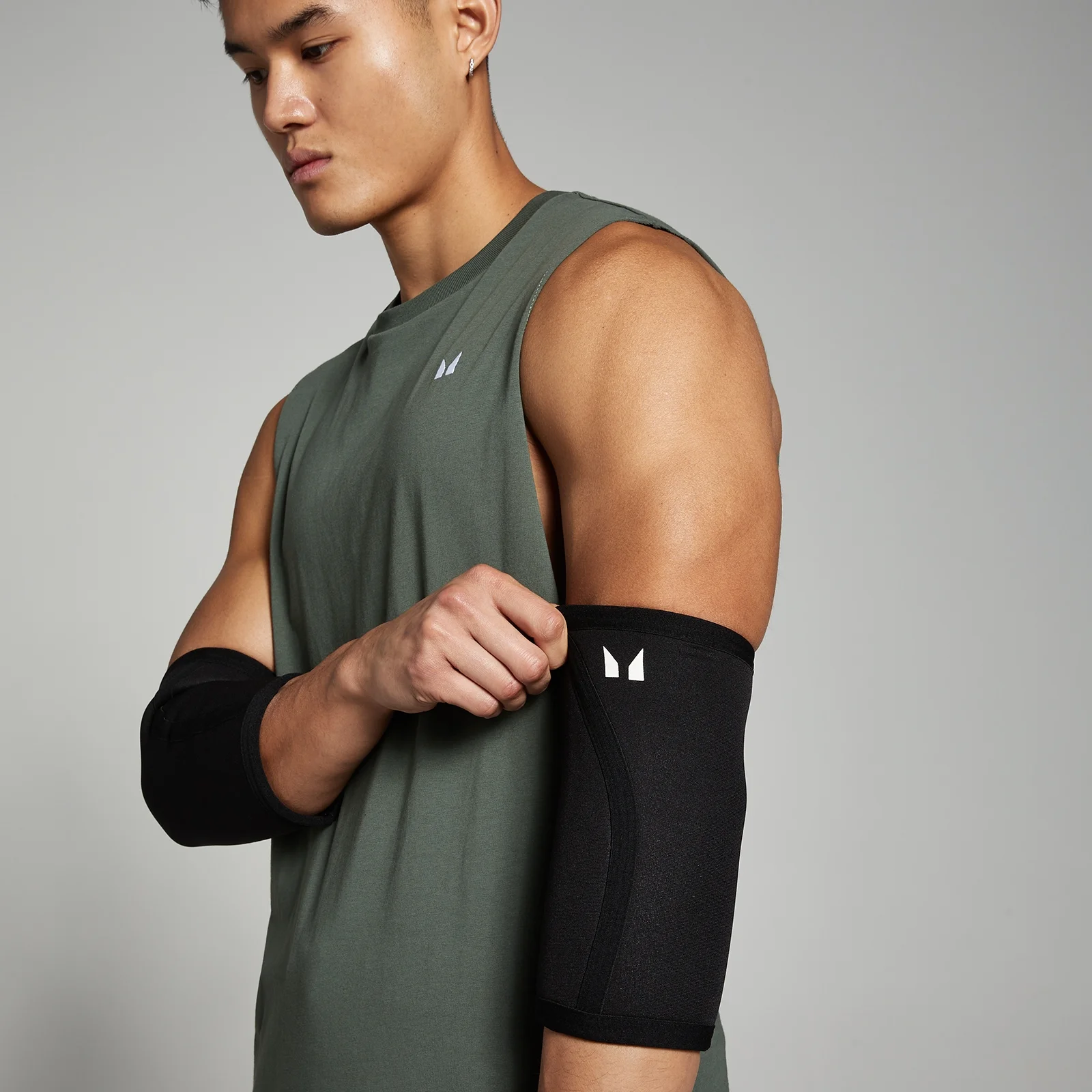 MP Unisex Training Elbow Sleeve Pair - Black - S Image 2