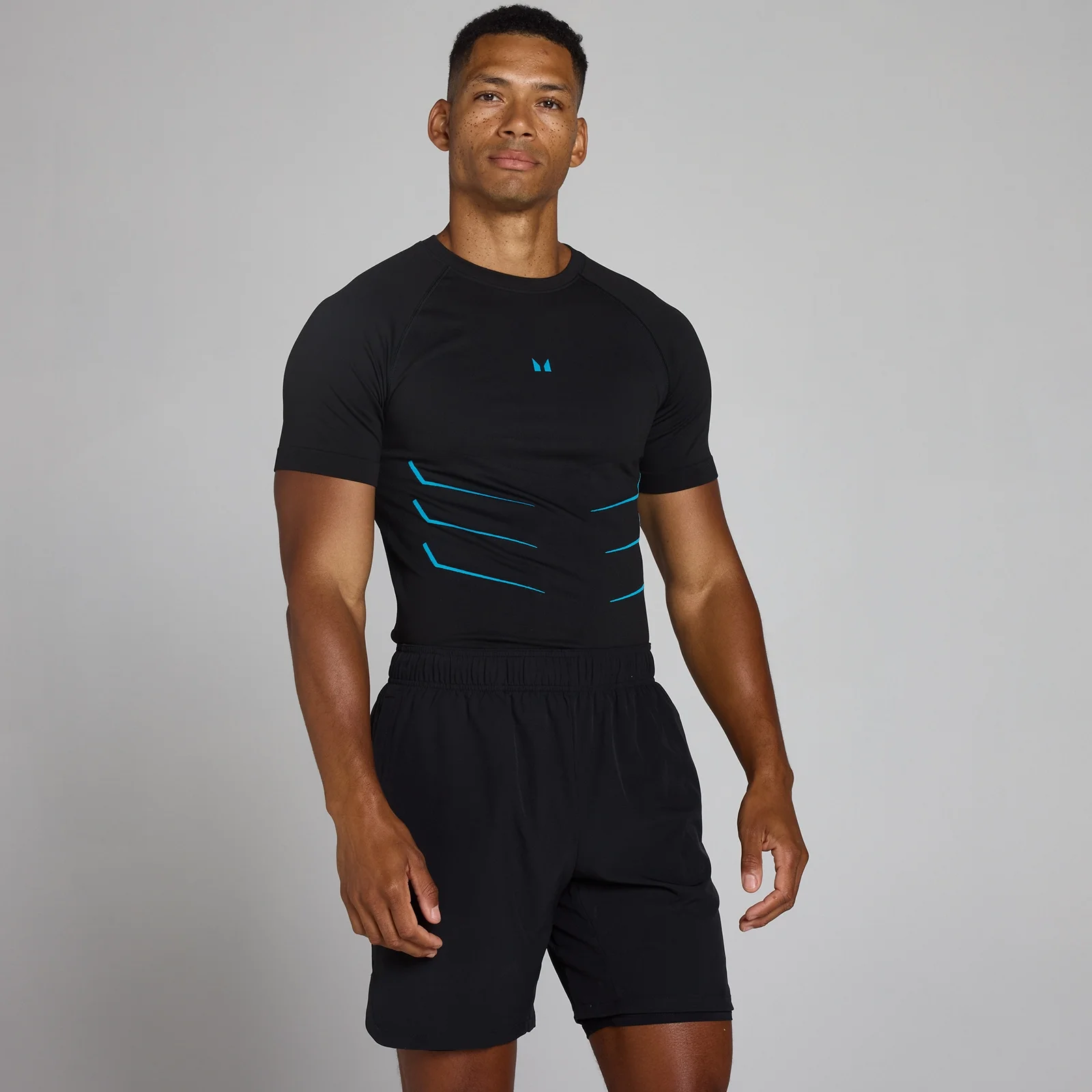 Lift Muscle Fit Seamless T-Shirt - Washed Black/Power Blue - M Image 1