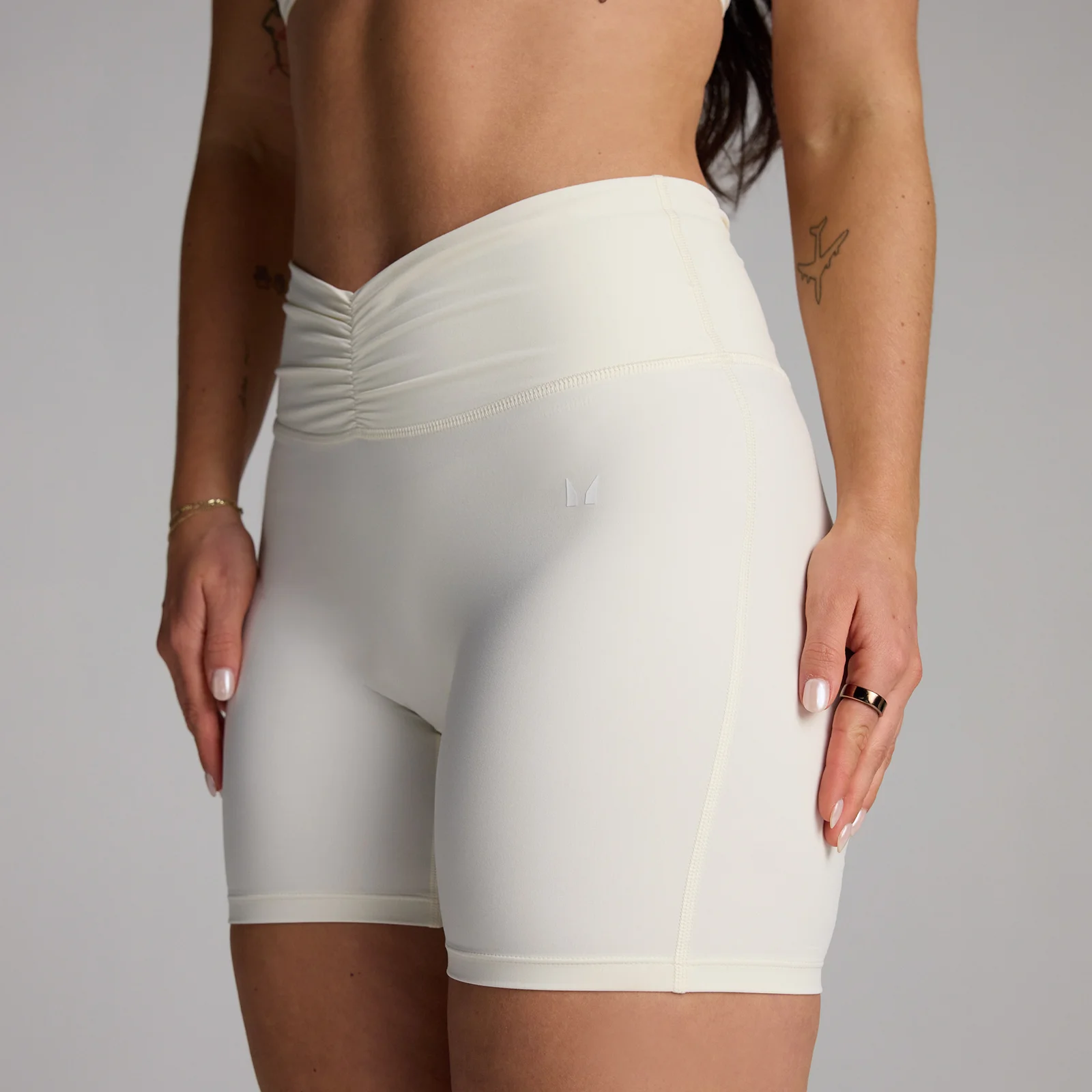 MP Women's Tempo Ruched Front Shorts - Coconut - XS Image 1