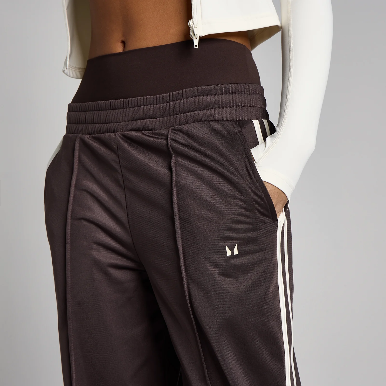 MP Women's Tricot Track Straight Leg Joggers - Cocoa/Vanilla - XS Image 4